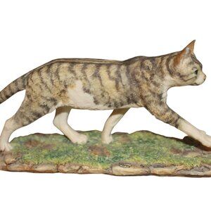 Border Fine Arts Cat Striding Kitty Walk Judy Boyt Figurine VTG 1984 RARE FLAW